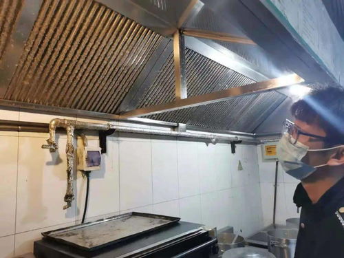 亦莊鎮(zhèn)安全生產(chǎn)檢查隊 開展餐飲企業(yè)專項檢查工作